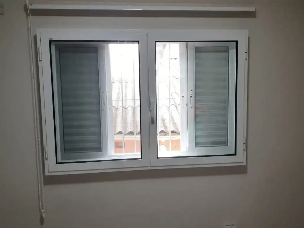 Modelos de janelas de vidro: como escolher e qual o ideal para cada ambiente da casa?